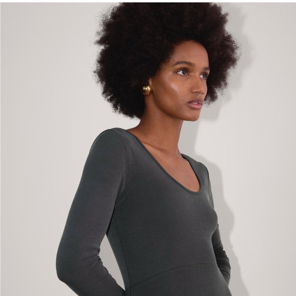 Everlane Maddie Dress - Picture 2 of 9